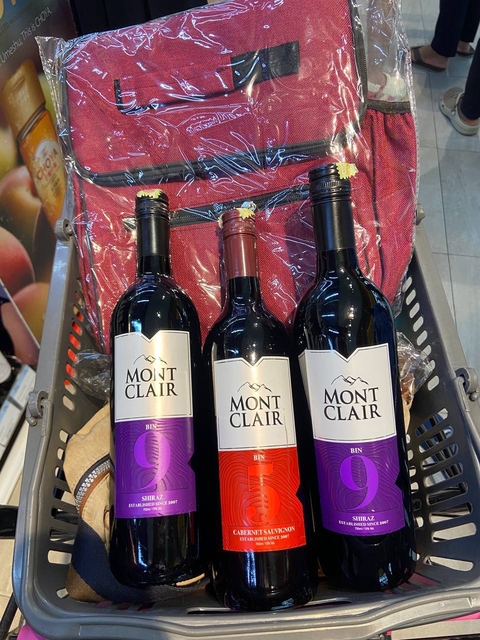 Mont Clair wine tasting at AEON Mall 2 with Siam Winery promotions